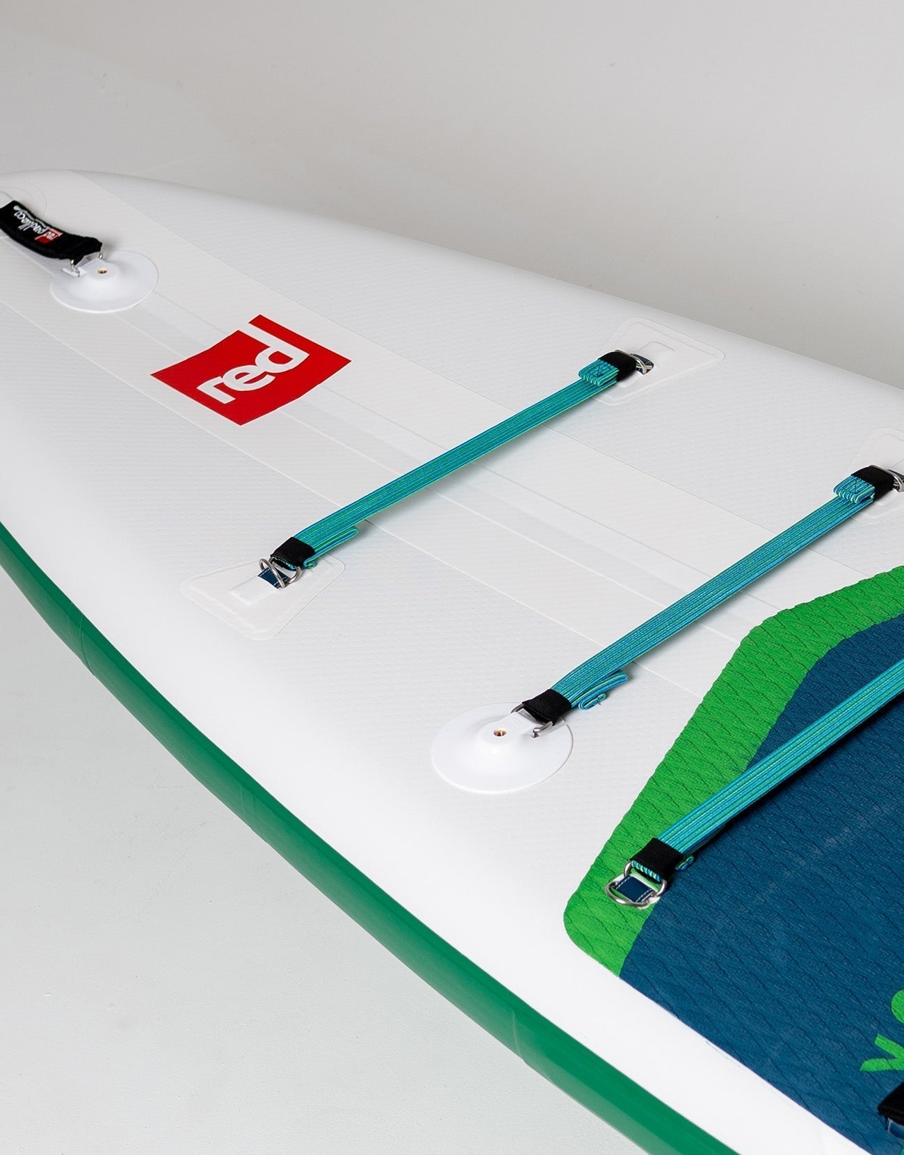 Inflatable SUP-доска Red Paddle Co 12'6" Voyager MSL Inflatable Paddle Board Package — side view