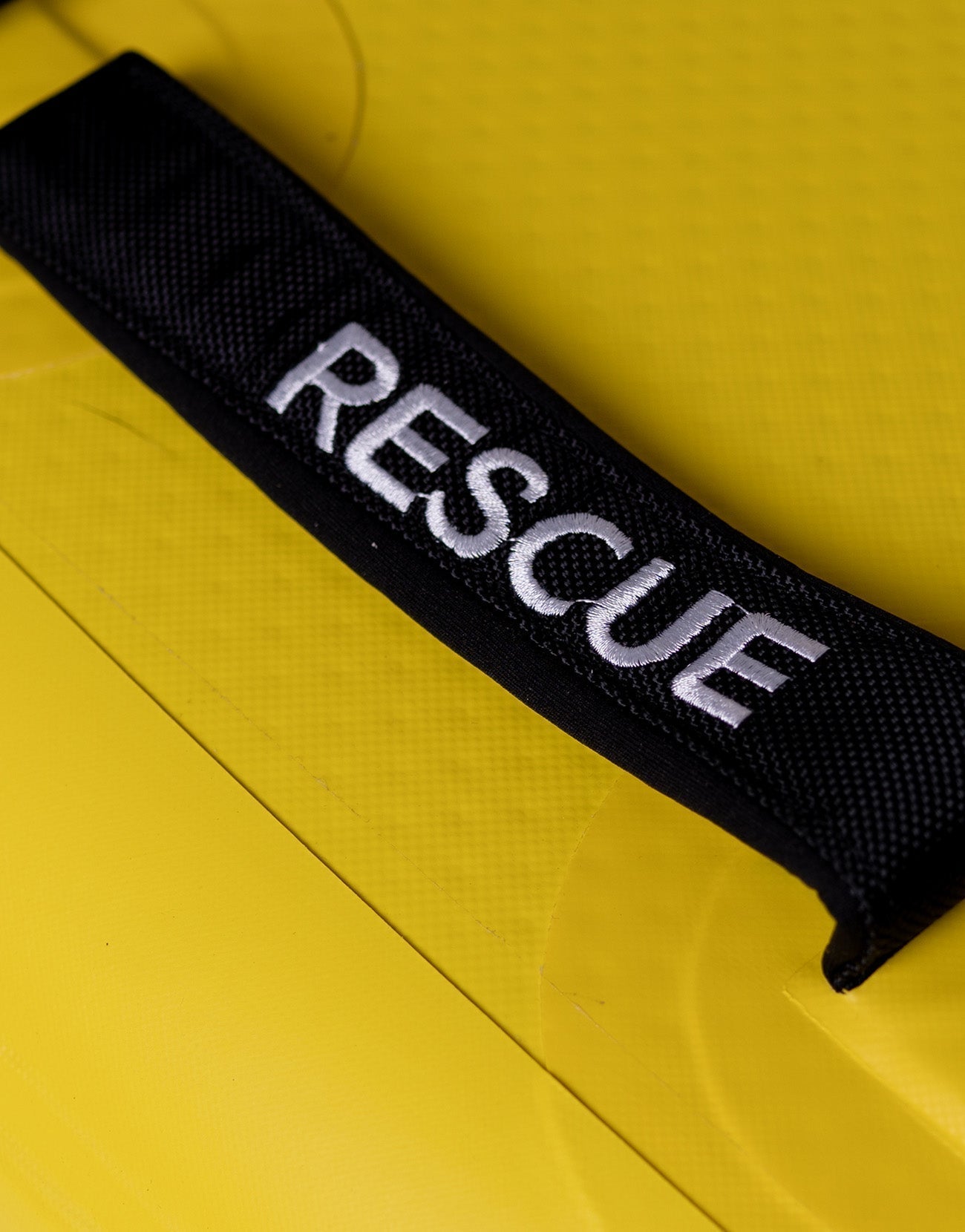 Надувная SUP-доска Red Paddle Co 10'6" Prone Rescue Inflatable Rescue Board — вид сверху