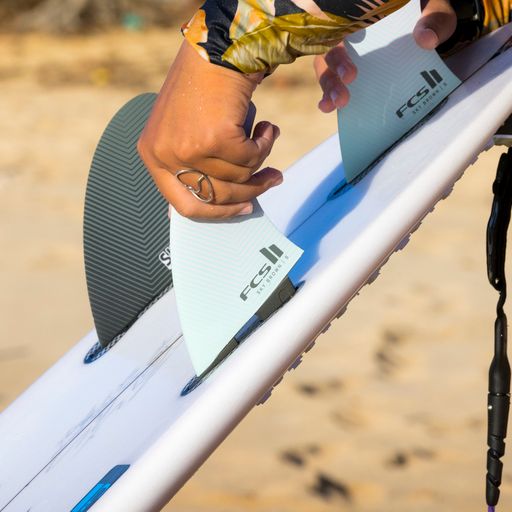 Плавник Softech FCS II Sky Brown Tri Fins — в работе на воде