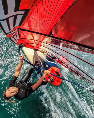 Виндсёрф-доска Starboard 2025 Futura Windsurf Board — вид сбоку