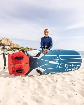 Доска для фойла Starboard 2025 GO-Fly Windfoil Board — в работе на воде