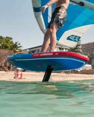 Доска для фойла Starboard Above Air Foil Inflatable Foilboard — крупный план