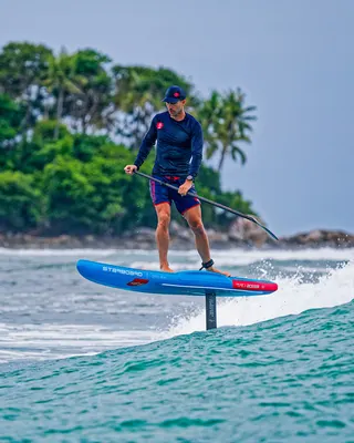 Доска для фойла Starboard Ace Air Foil Inflatable Foilboard — вид сбоку