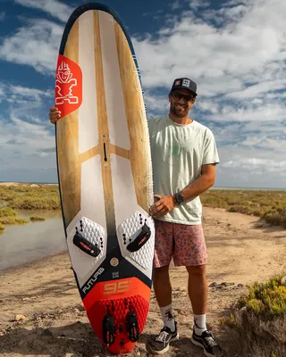 Виндсёрф-доска Starboard Futura Windsurf Board — крупный план