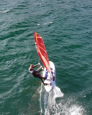 Виндсёрф-доска Starboard GO 152 Windsurf Board — в работе на воде
