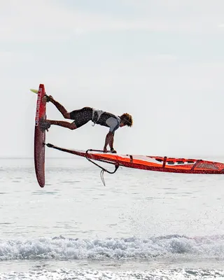Виндсёрф-доска Starboard iGnite Windsurf Board — вид сбоку