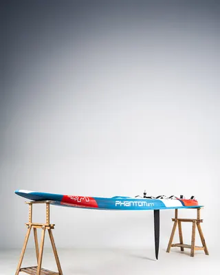 Виндсёрф-доска Starboard Phantom Race Windsurf Board — в работе на воде