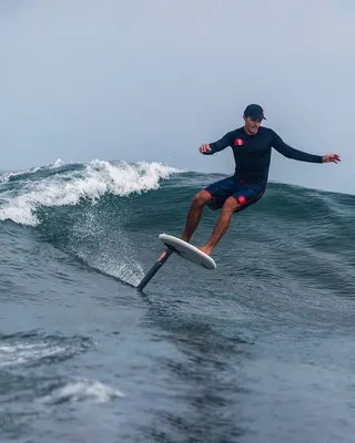Доска для фойла Starboard Pump Foilboard — вид сбоку
