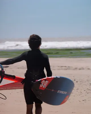 Виндсёрф-доска Starboard Hyper Windsurf Board — вид сбоку