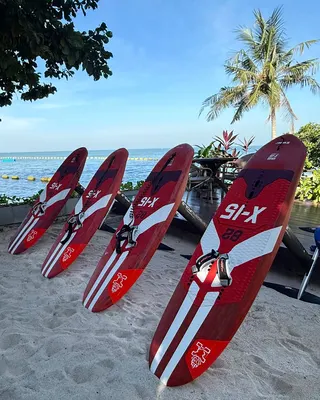 Доска для фойла Starboard X-15 Class Foilboard — крупный план