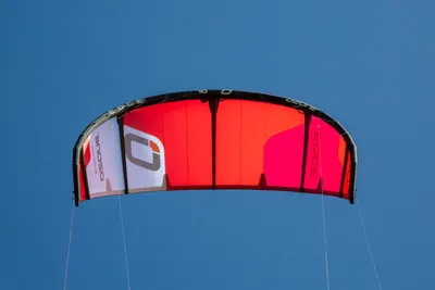 Кайт Ozone Edge VT — в работе на воде