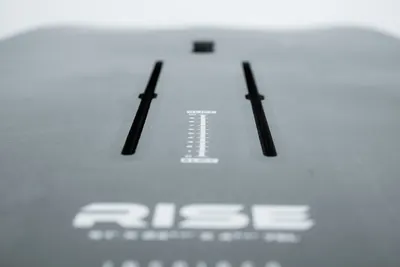 Кайтборд Ozone Rise V1 — крупный план