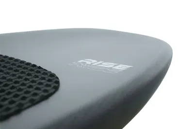 Кайтборд Ozone Rise V1 — в работе на воде