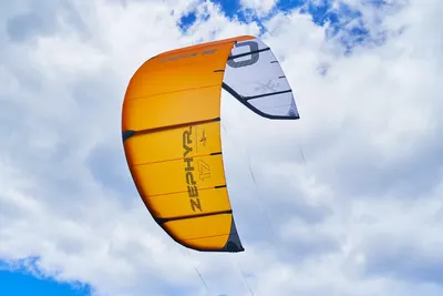 Кайт Ozone Zephyr V8 Ultra-X — в работе на воде
