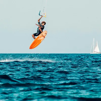 F-One MITU PRO FLEX 2021 Surfboard — side view